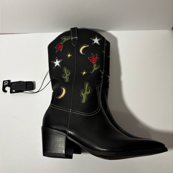 BRAND NEW! Gorgeous Black Cowboy Boots with Embroidery❤️super cute and comfy!✨ - Picture 6 of 14